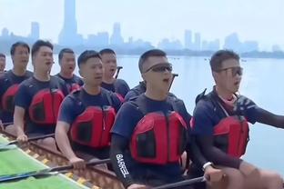 米体：张康阳视频连线国米全队，鼓励球队并祝愿他们拿下意超杯